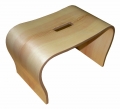 Designová stolička ohýbaná, podýhovaná, dezén borovice přírodní, rozměr 45x25x28cm 